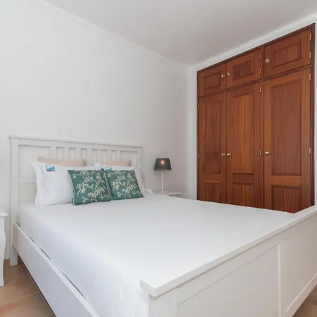 Casa Oceanus - 2bdr W Pool & Relaxing Balcony - 5 Mins Downtown Διαμέρισμα Cabanas De Tavira